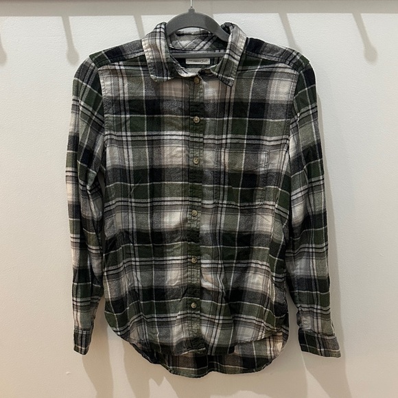 American Eagle Outfitters Tops - American Eagle Boyfriend Fit Flannel